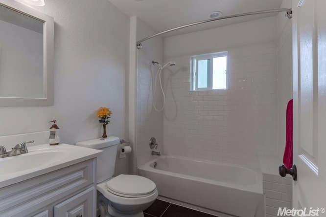 592 E Galin Rd, French Camp, CA 95231 photo 14