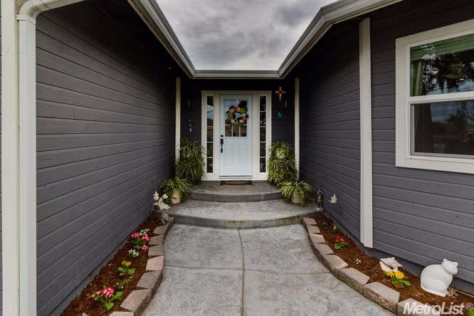 592 E Galin Rd, French Camp, CA 95231 photo 4