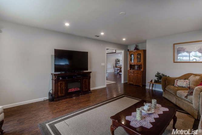 592 E Galin Rd, French Camp, CA 95231 photo 10