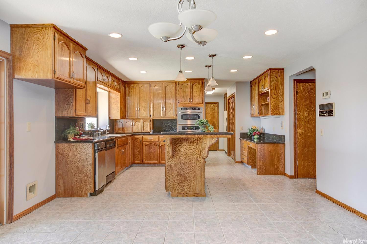 838 Cobblestone Ct, Ripon, CA 95366 photo 12