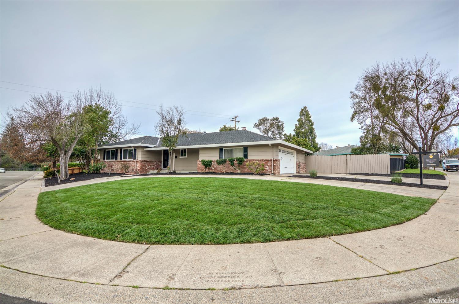 6231 Shadowcreek Dr, Carmichael, CA 95608 photo 1