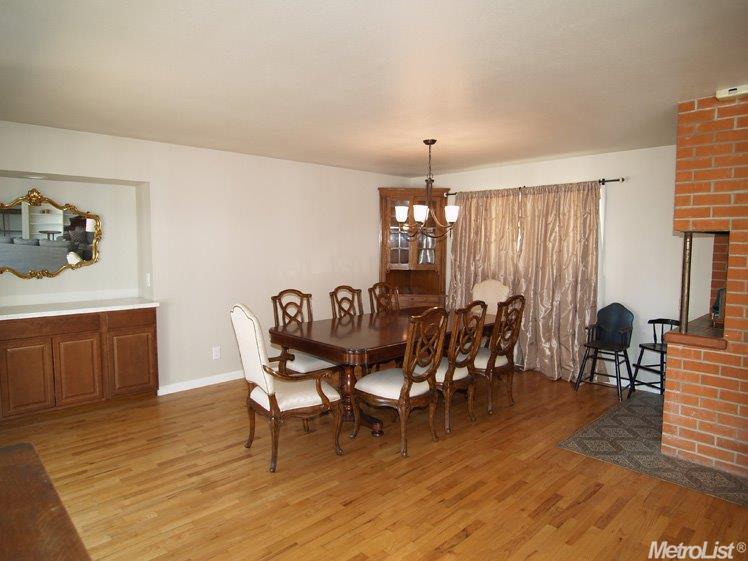 411 E Minnesota Ave, Turlock, CA 95382 photo 9