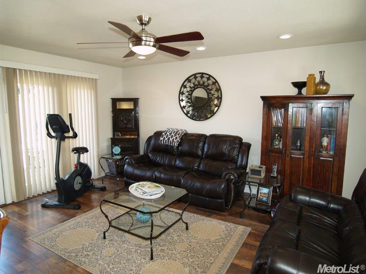 411 E Minnesota Ave, Turlock, CA 95382 photo 10