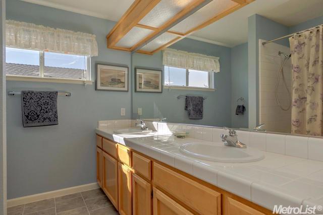215 Tern Pl, Davis, CA 95616 photo 23