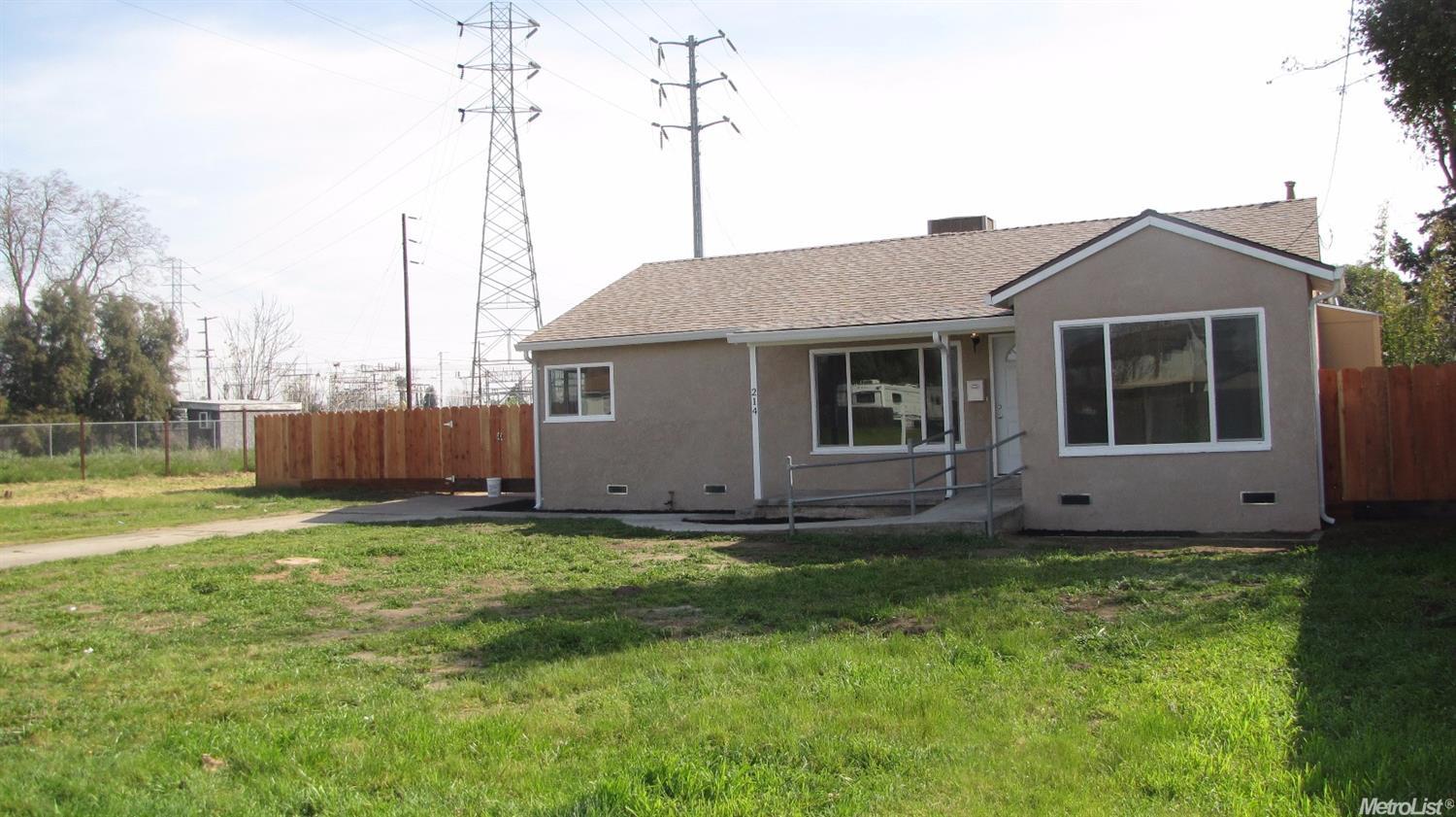 214 Hemlock, Manteca, CA 95337 photo 2