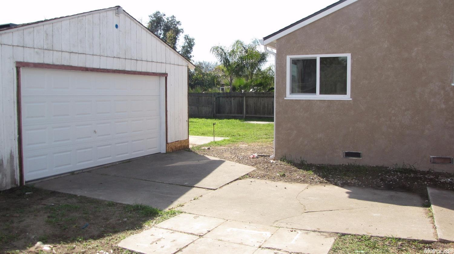 214 Hemlock, Manteca, CA 95337 photo 15