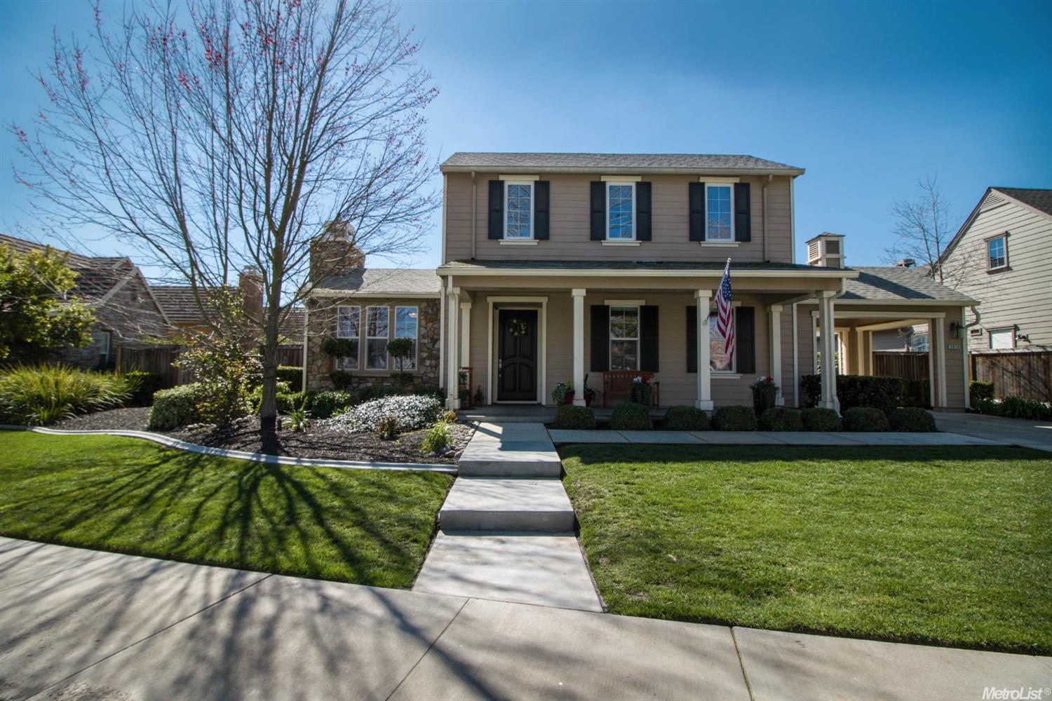 2010 Fairway Oaks Dr, Ripon, CA 95366 photo 1