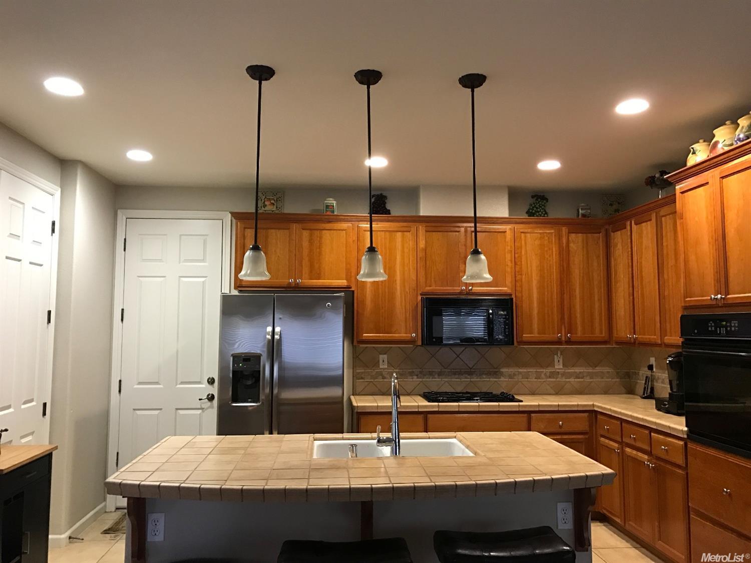 286 E Wind Dr, Ripon, CA 95366 photo 3