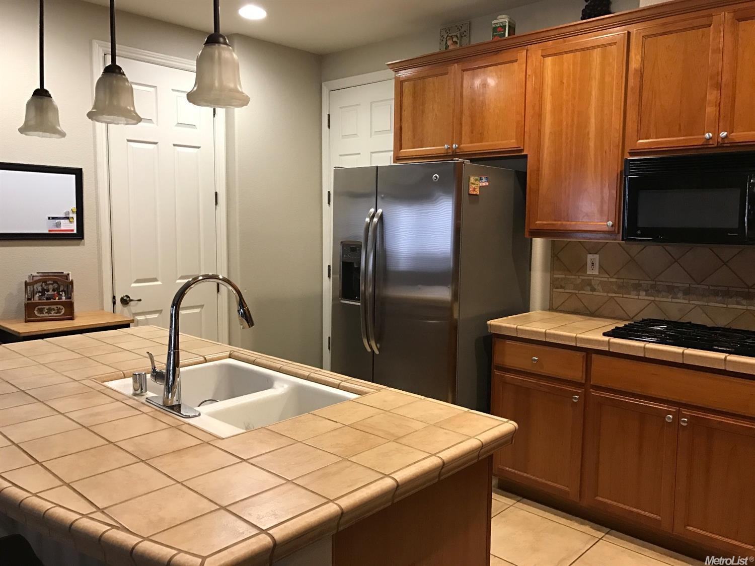286 E Wind Dr, Ripon, CA 95366 photo 5