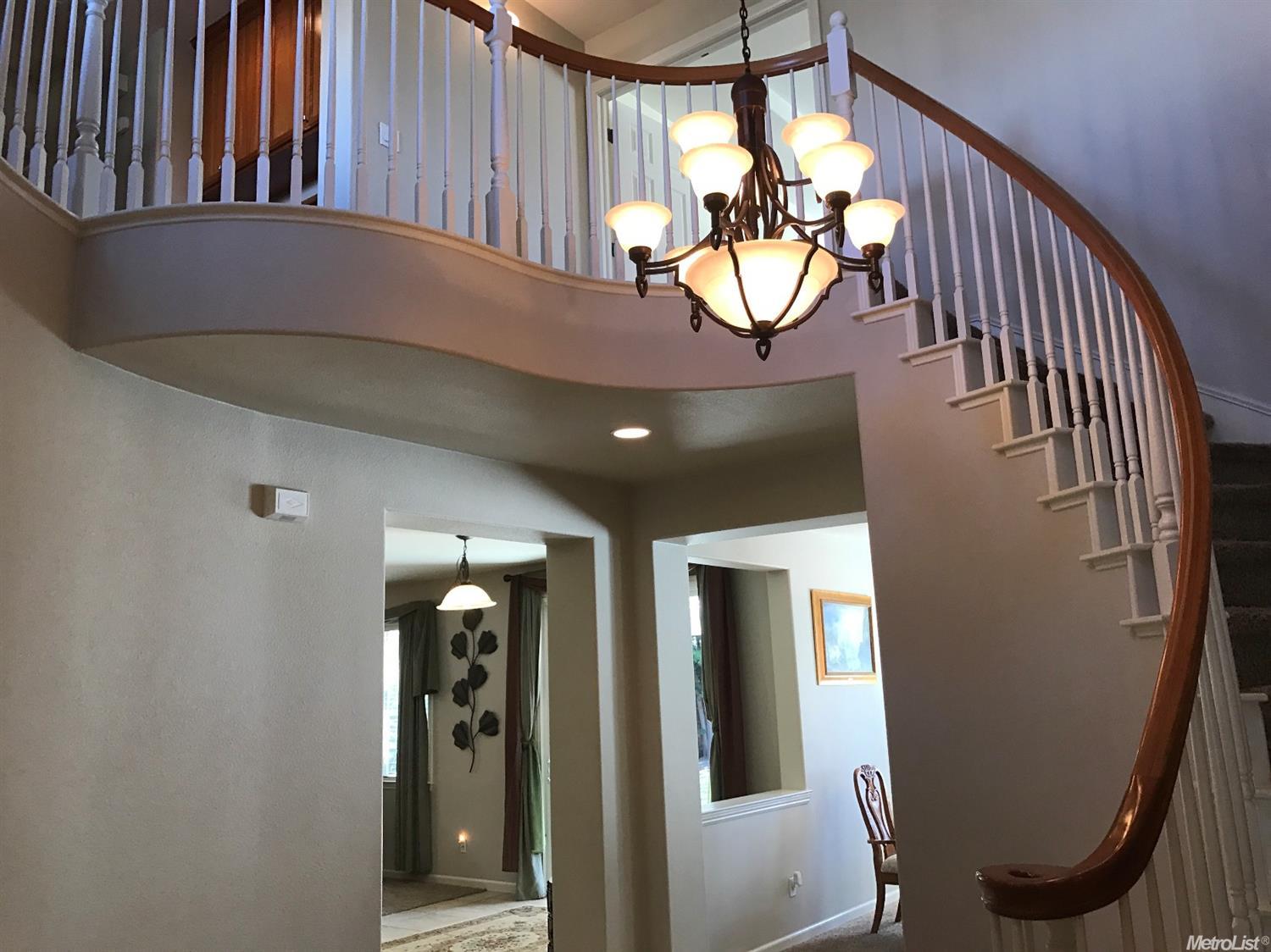 286 E Wind Dr, Ripon, CA 95366 photo 2