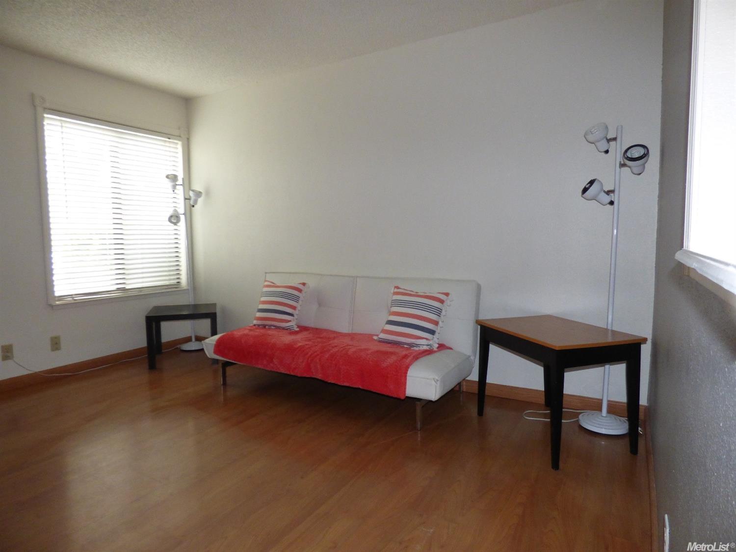 2300 Sycamore Ln #14, Davis, CA 95616 photo 8