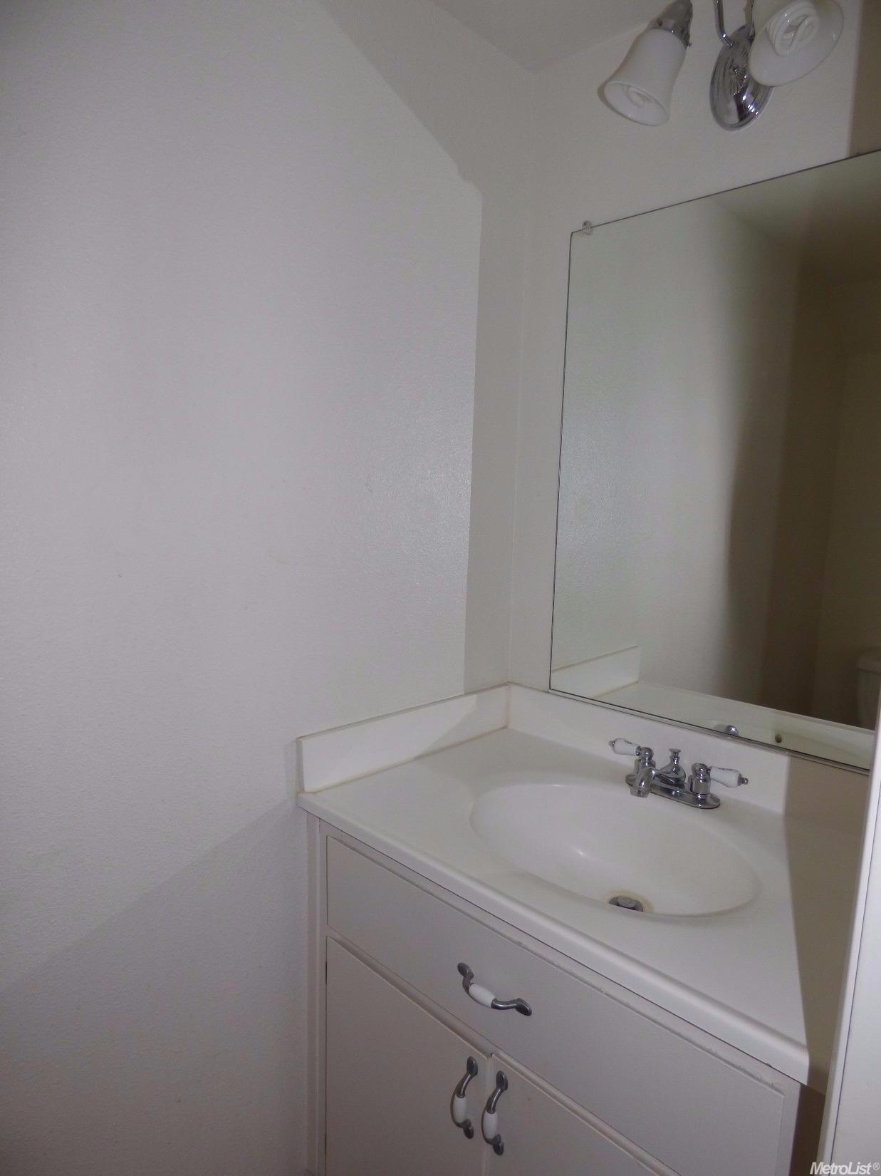 2300 Sycamore Ln #14, Davis, CA 95616 photo 10