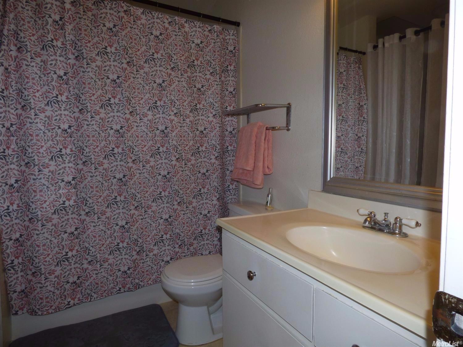 2300 Sycamore Ln #14, Davis, CA 95616 photo 24