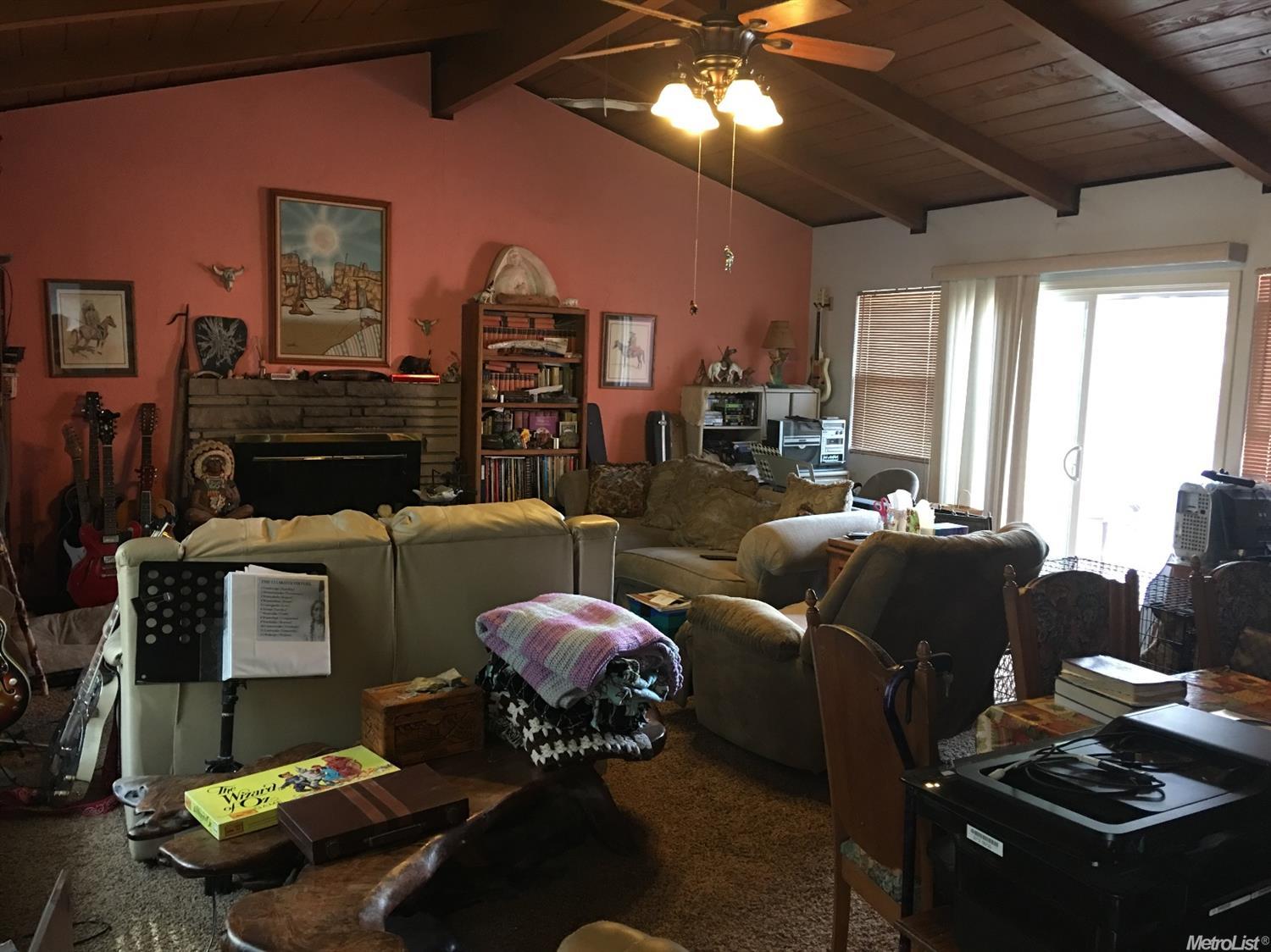 21 E South St, Tracy, CA 95376 photo 3
