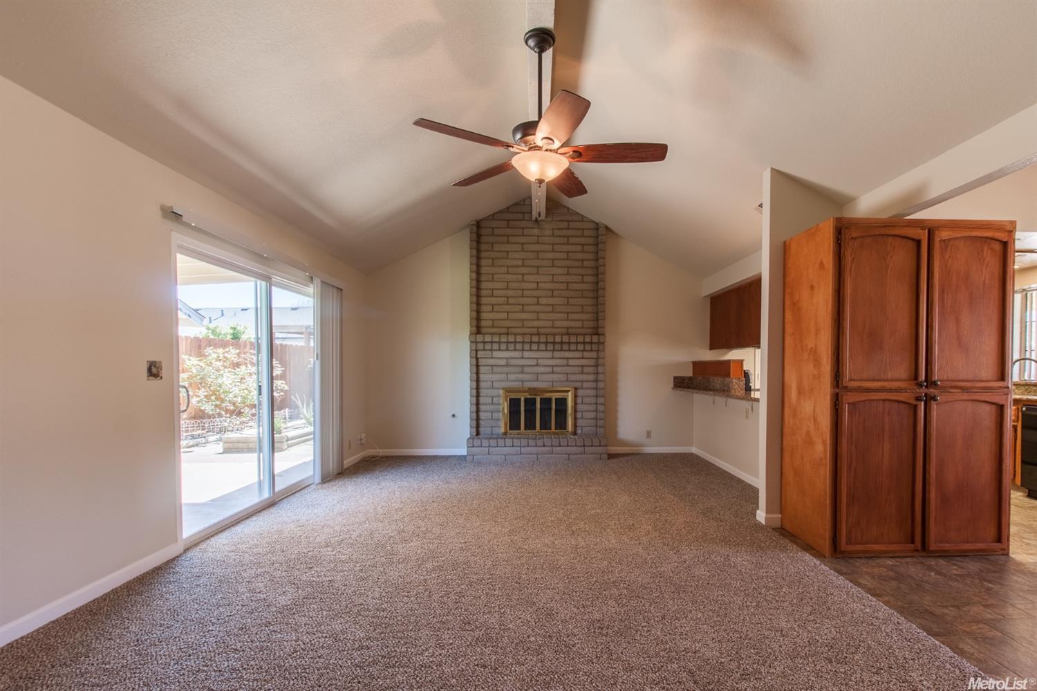 4008 Timahoe Dr, Modesto, CA 95356 photo 3