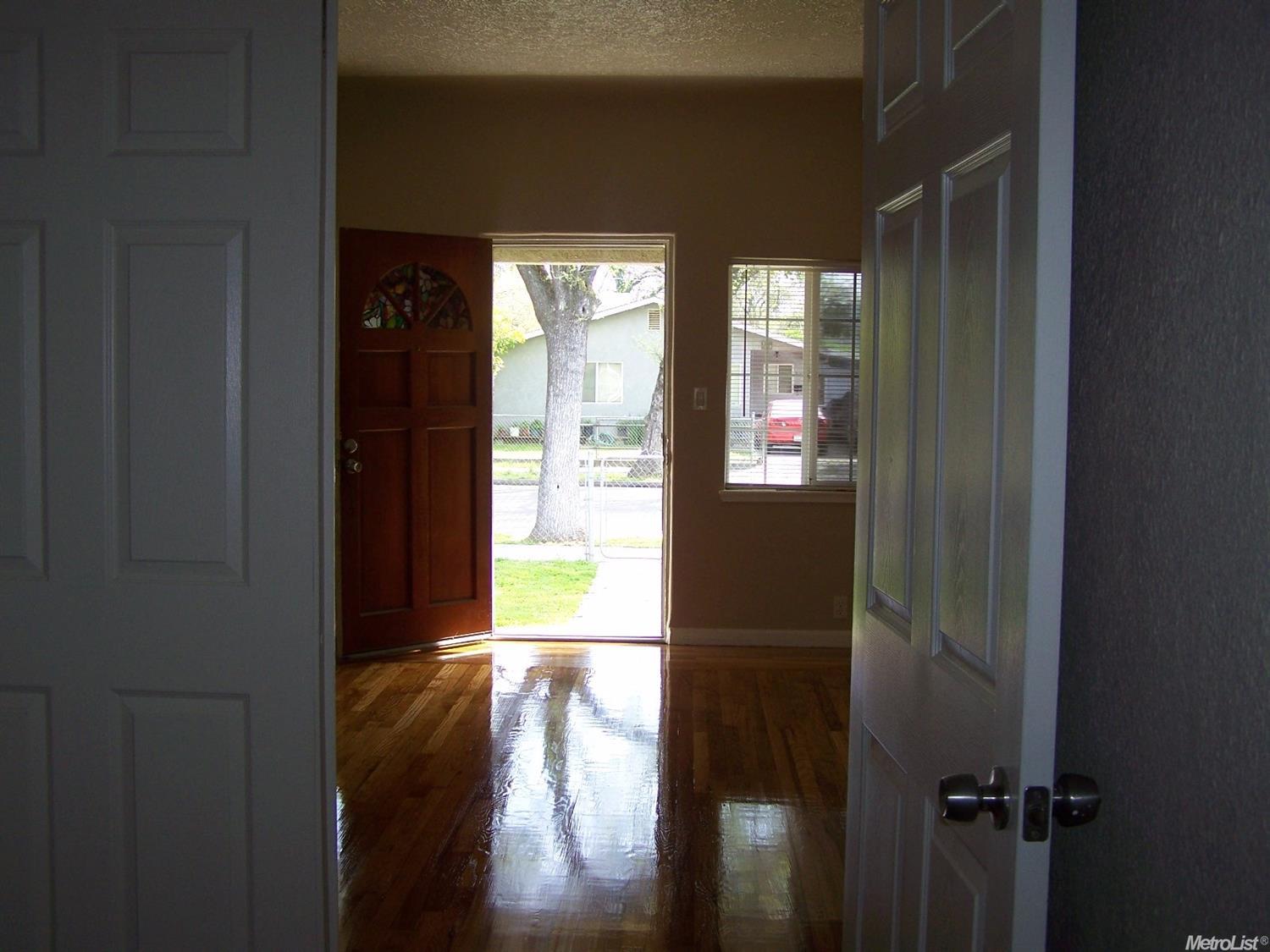 326 Yosemite Ave, Modesto, CA 95351 photo 3