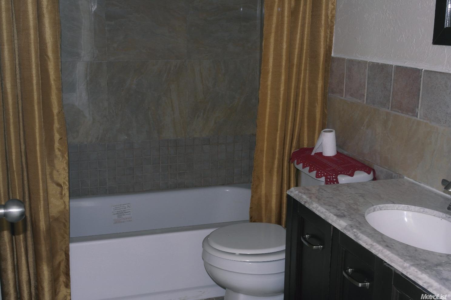 4116 E Orangeburg Ave, Modesto, CA 95355 photo 7