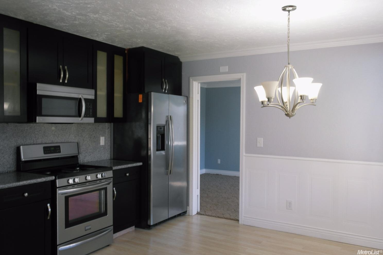 4116 E Orangeburg Ave, Modesto, CA 95355 photo 2