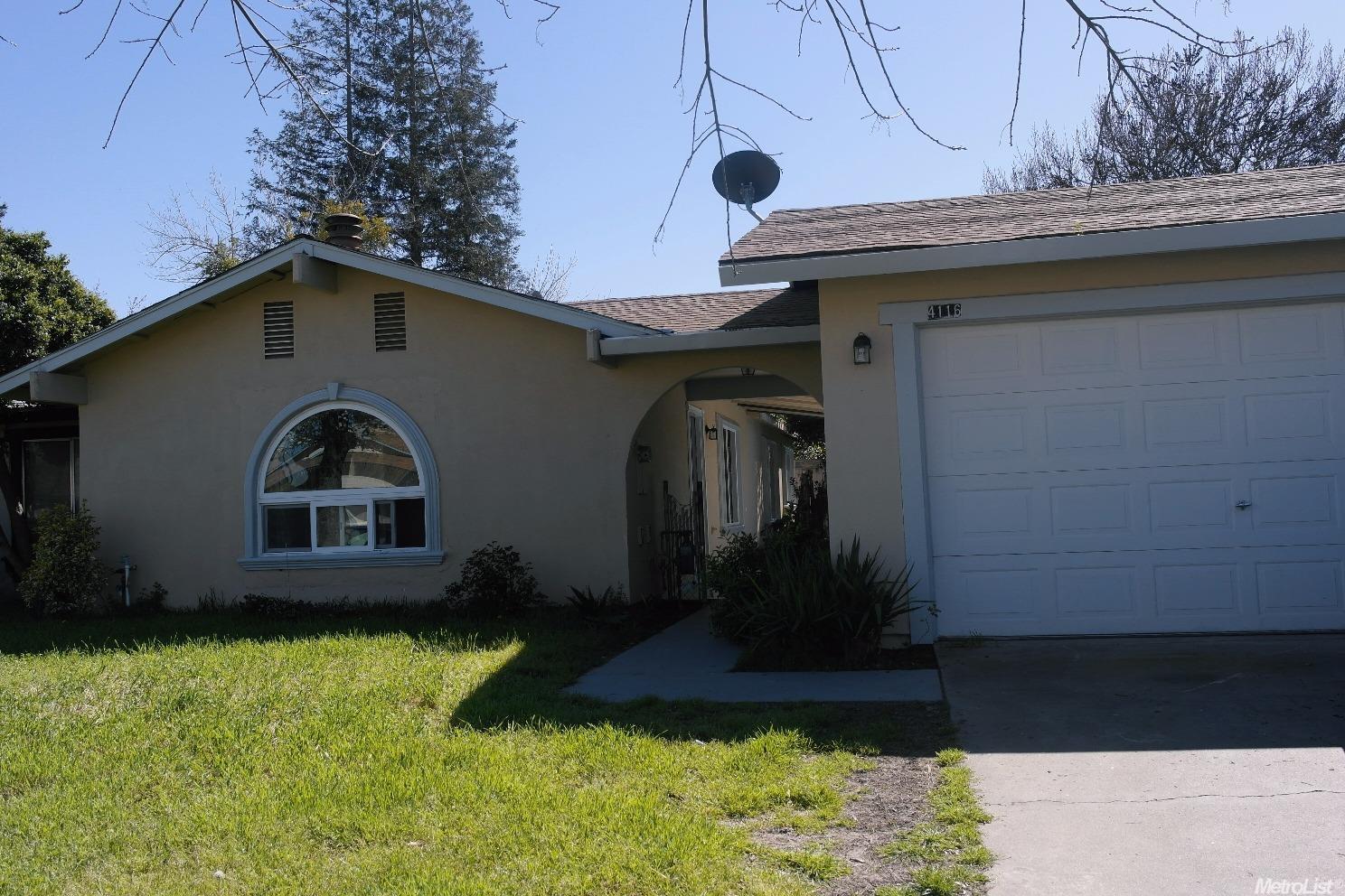 4116 E Orangeburg Ave, Modesto, CA 95355 photo 1