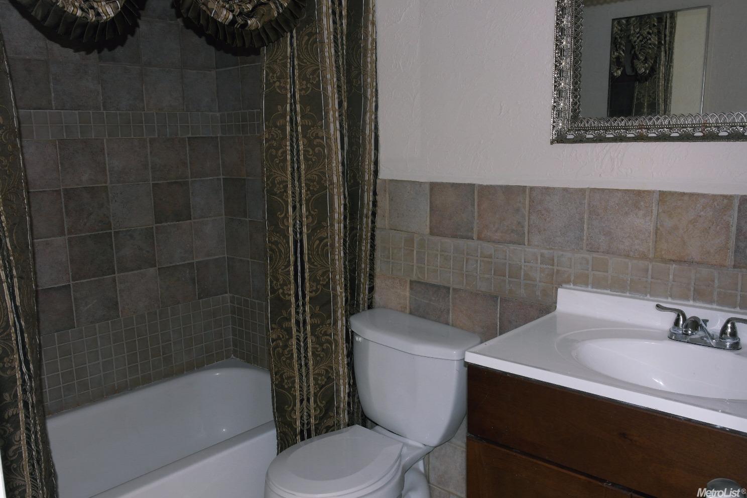 4116 E Orangeburg Ave, Modesto, CA 95355 photo 9