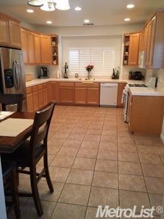 2009 Trafalgar Dr, Modesto, CA 95355 photo 3