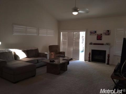 2009 Trafalgar Dr, Modesto, CA 95355 photo 2