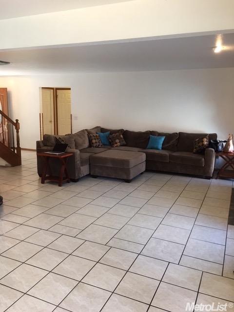 2825 Carmella, Modesto, CA 95355 photo 8