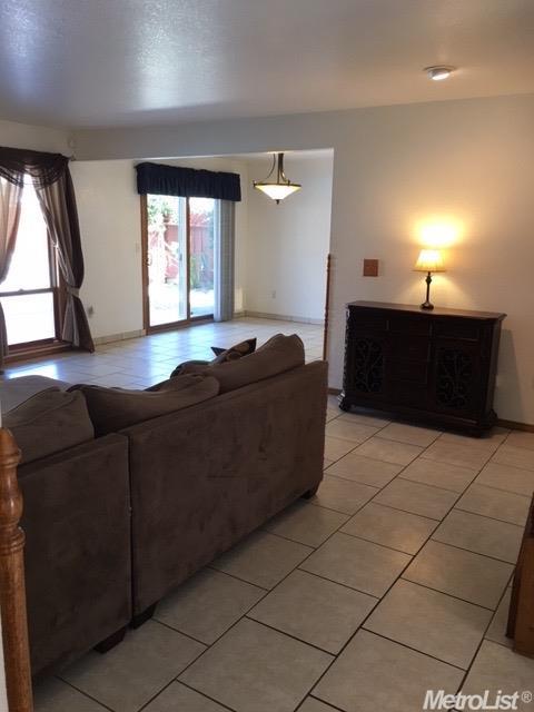 2825 Carmella, Modesto, CA 95355 photo 11