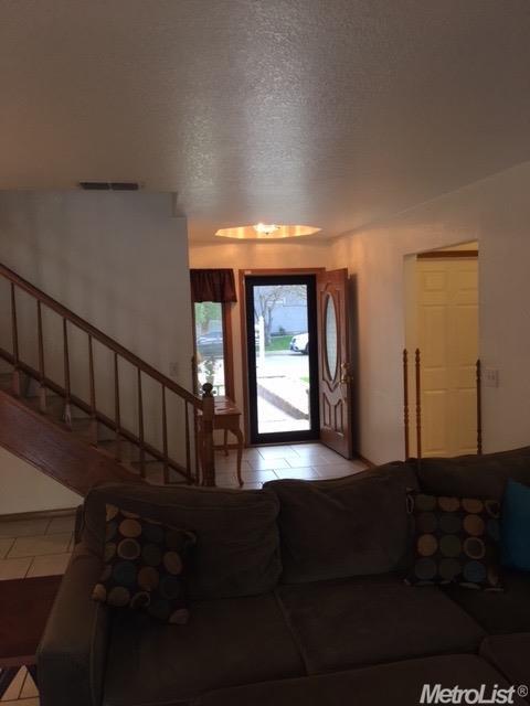 2825 Carmella, Modesto, CA 95355 photo 2