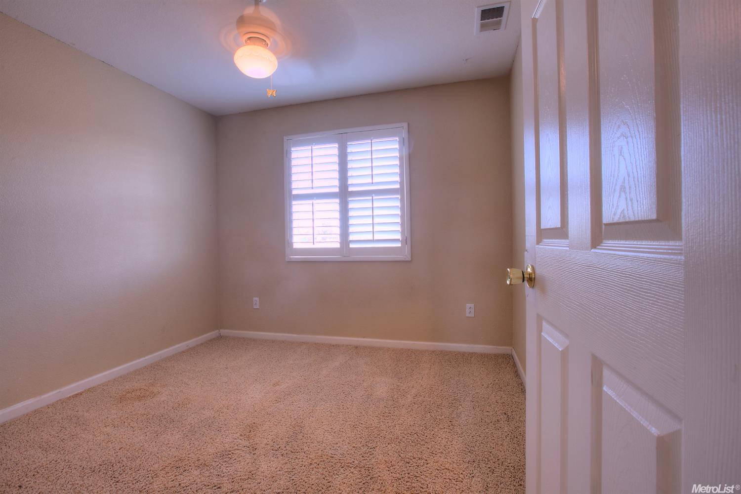 3208 Plantation Ct, Modesto, CA 95355 photo 14
