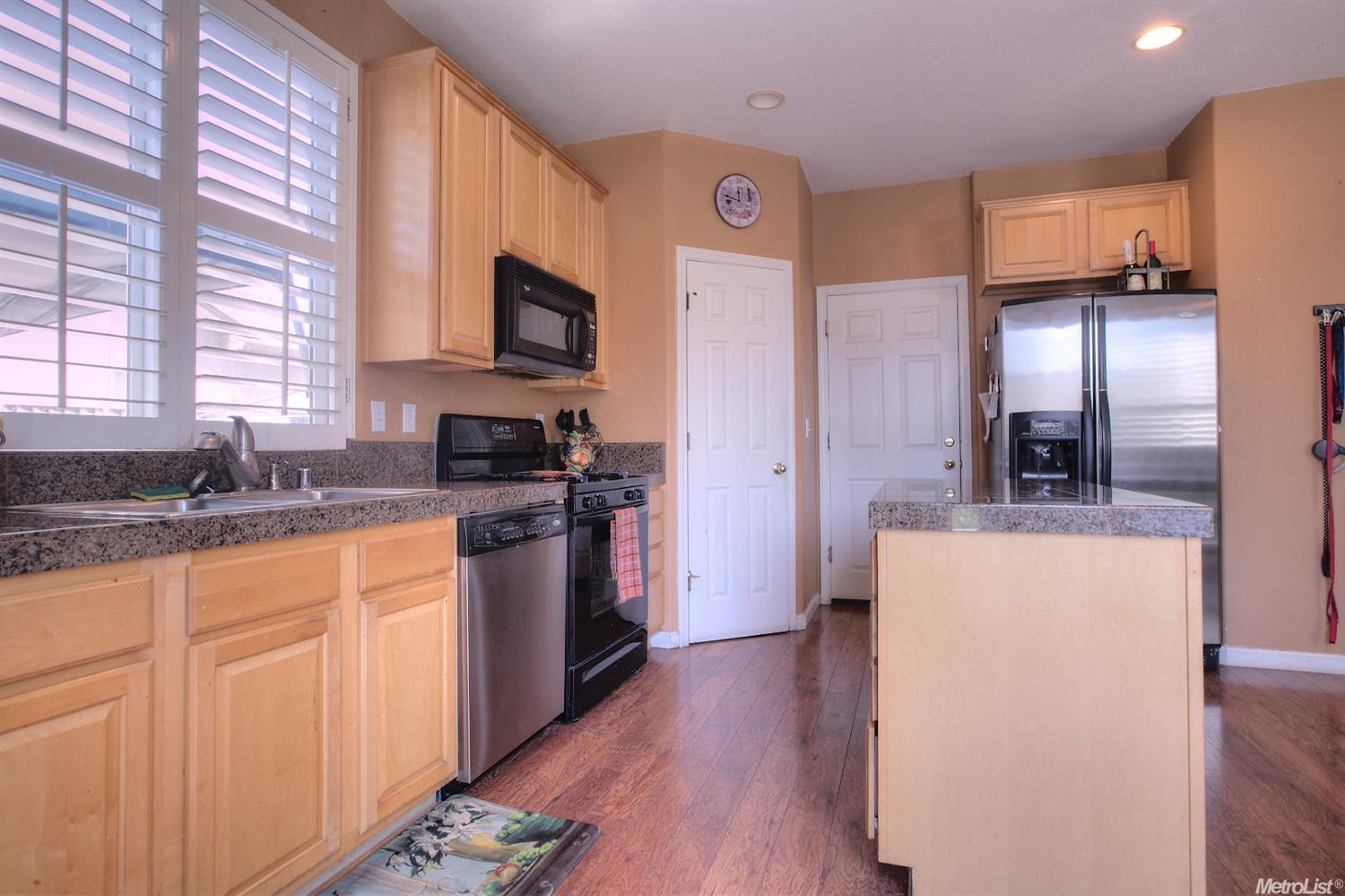 3208 Plantation Ct, Modesto, CA 95355 photo 11