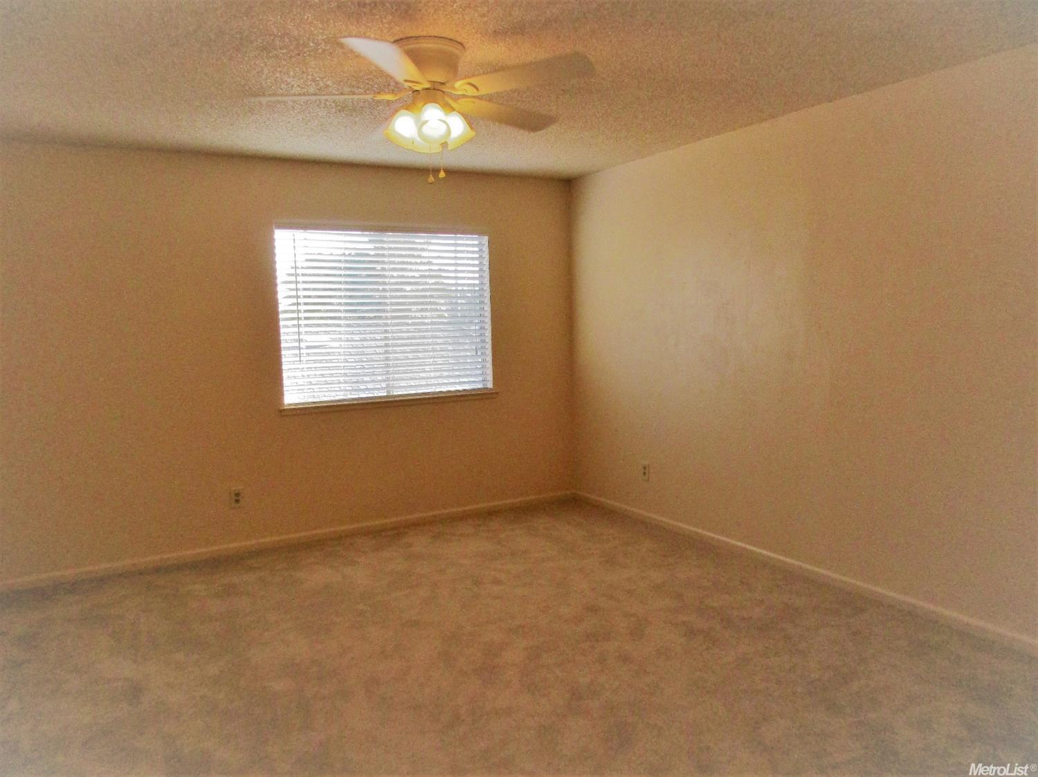 3917 Rotterdam Ave, Modesto, CA 95356 photo 11