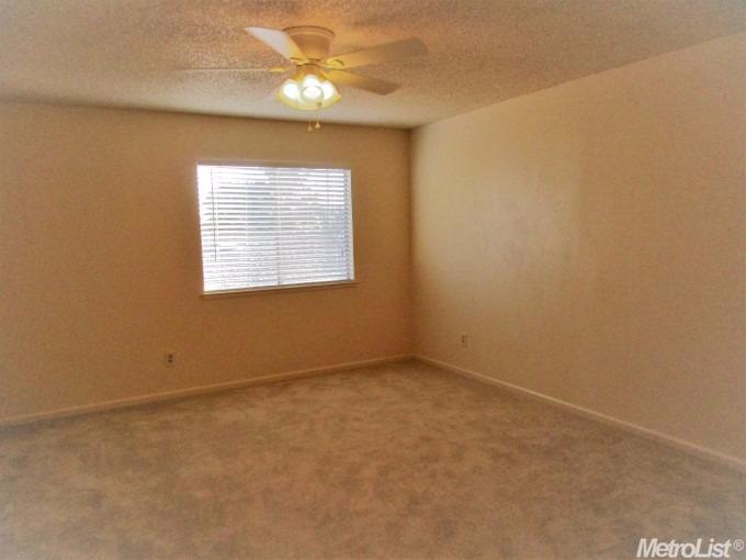 3917 Rotterdam Ave, Modesto, CA 95356 photo 19