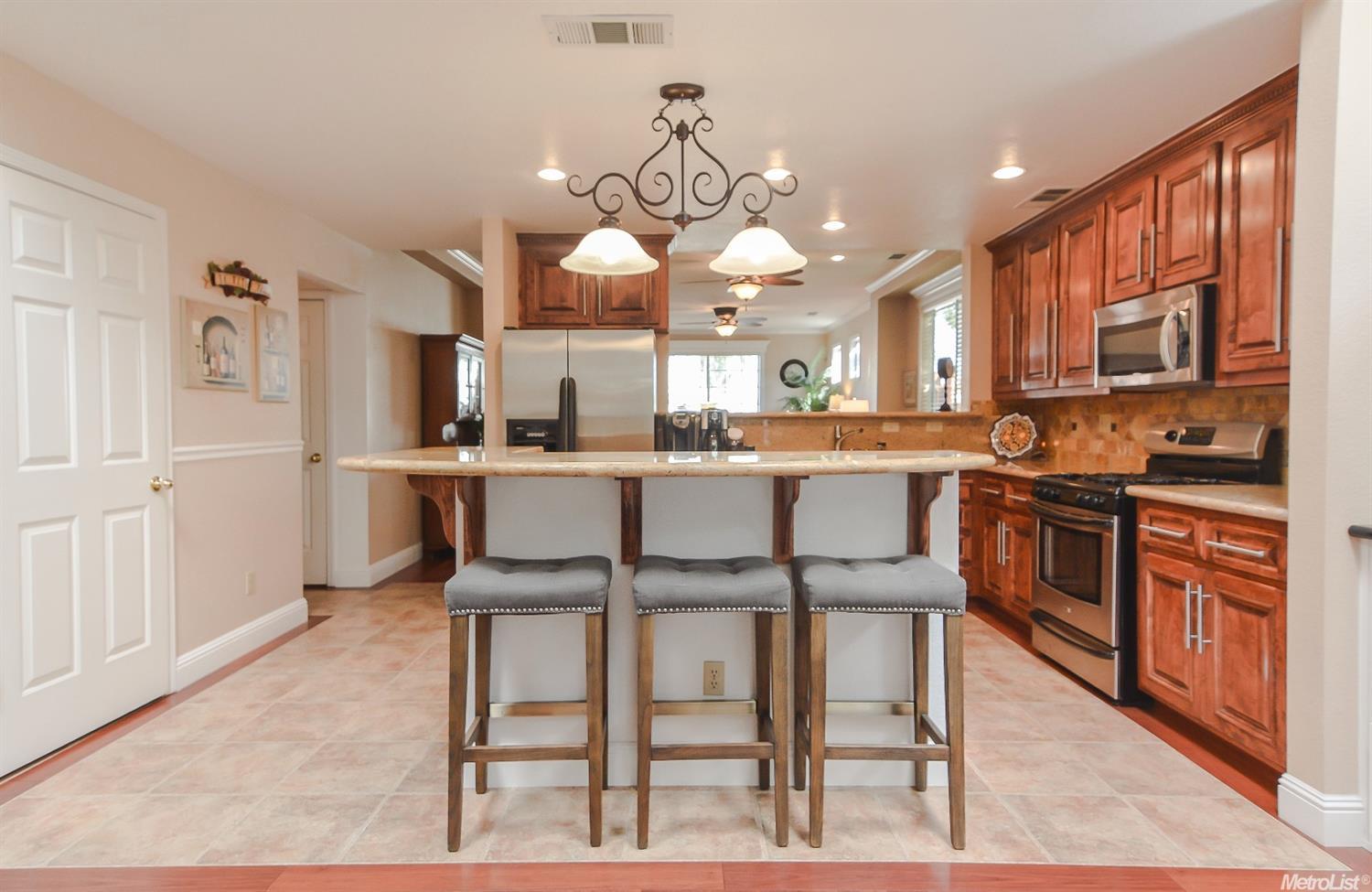 1574 Marino Ct, Manteca, CA 95337 photo 8