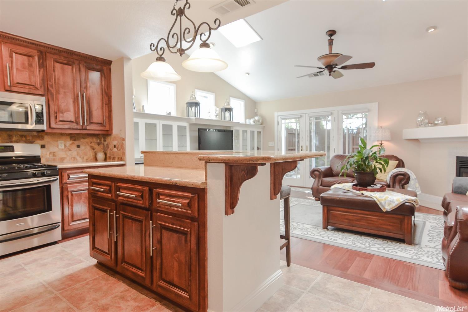 1574 Marino Ct, Manteca, CA 95337 photo 9
