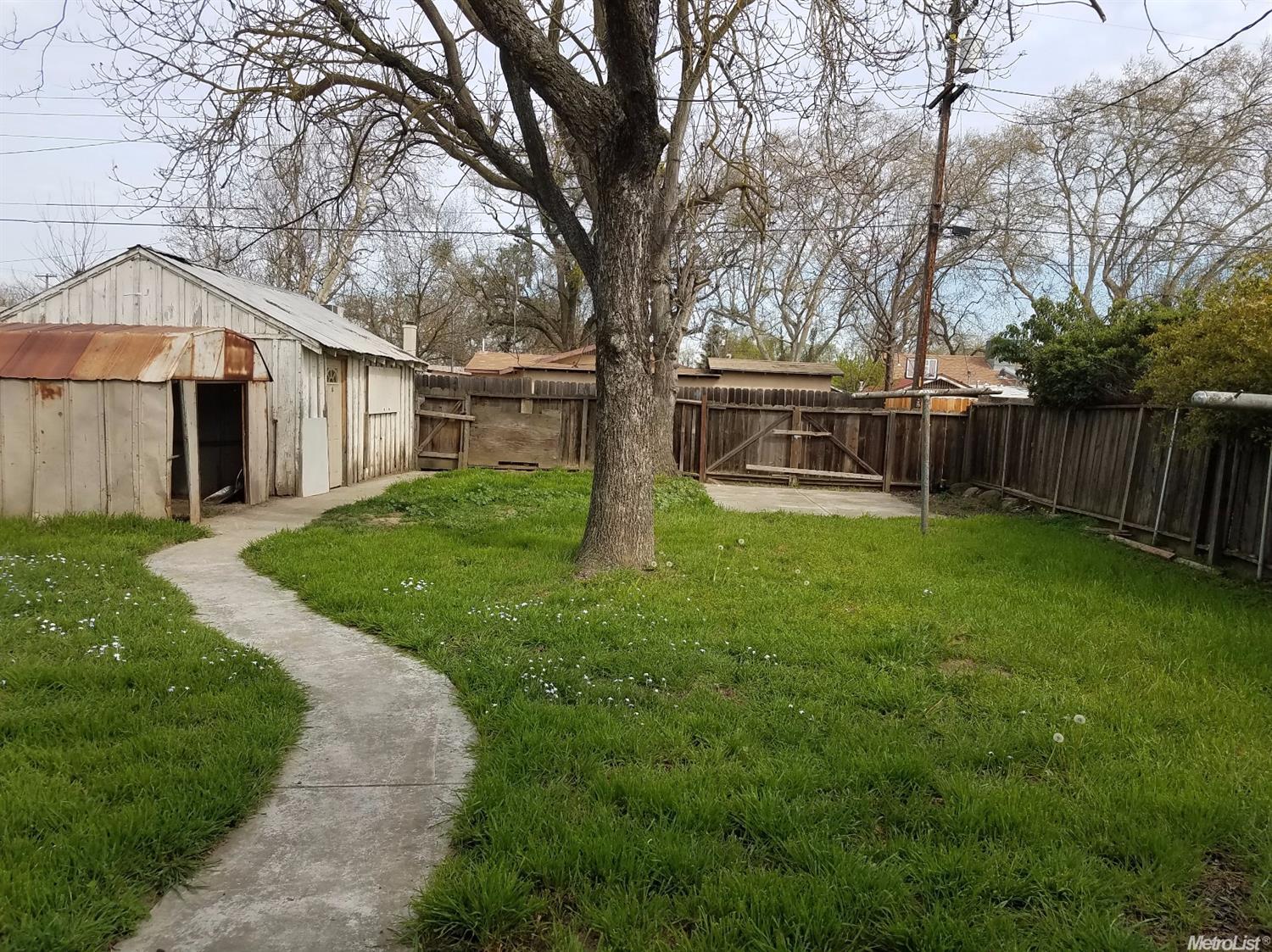 327 Alturas Ave, Modesto, CA 95351 photo 11