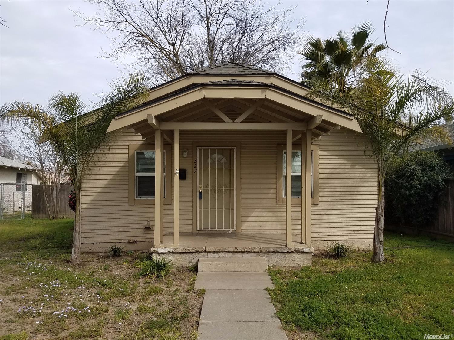 327 Alturas Ave, Modesto, CA 95351 photo 1