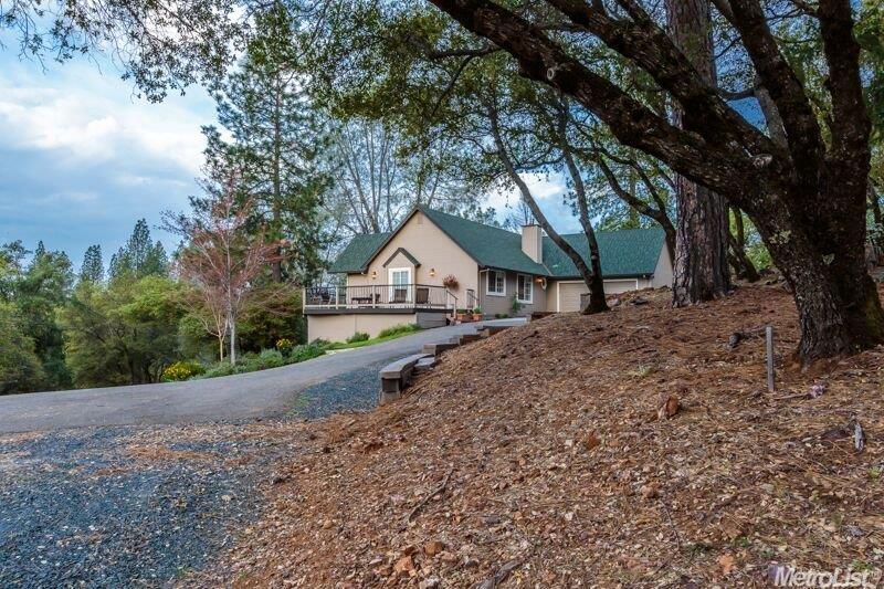 1685 Middle Mountain Ct, Cool, CA 95614 photo 1