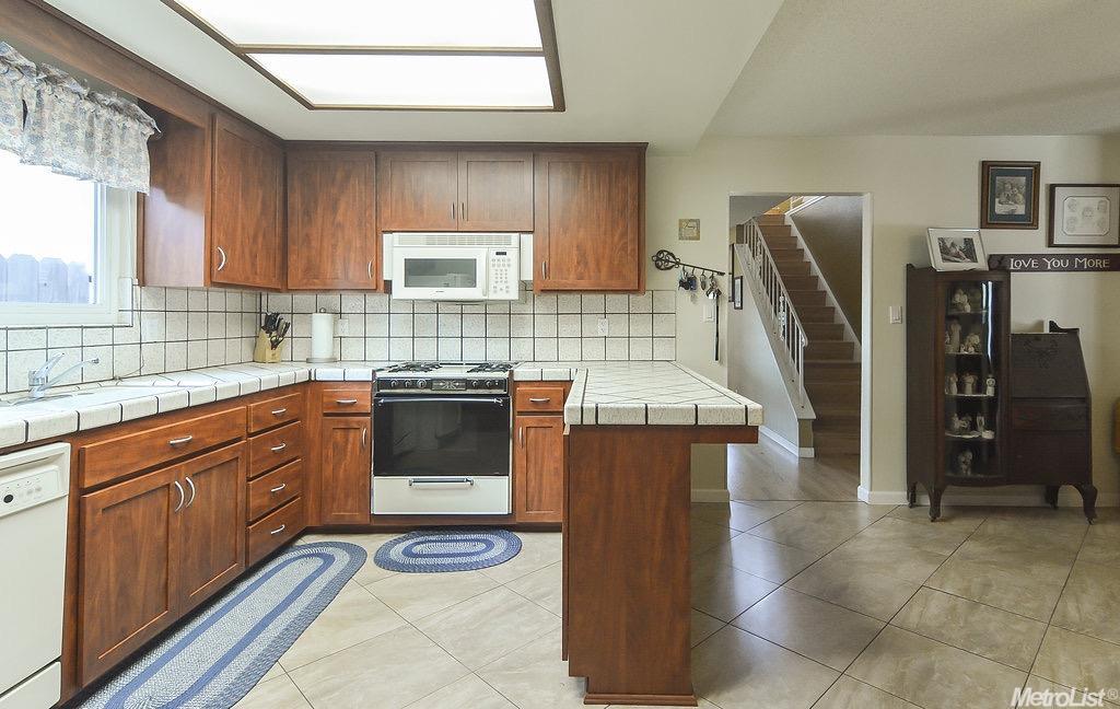859 Donner Way, Manteca, CA 95337 photo 5