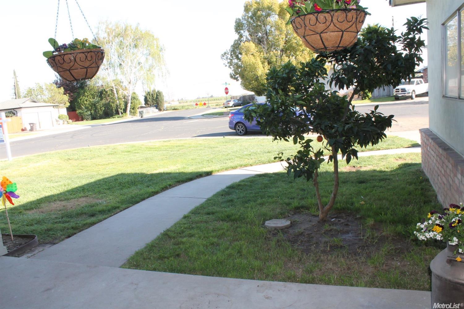 5743 Navajo Ct, Manteca, CA 95336 photo 6