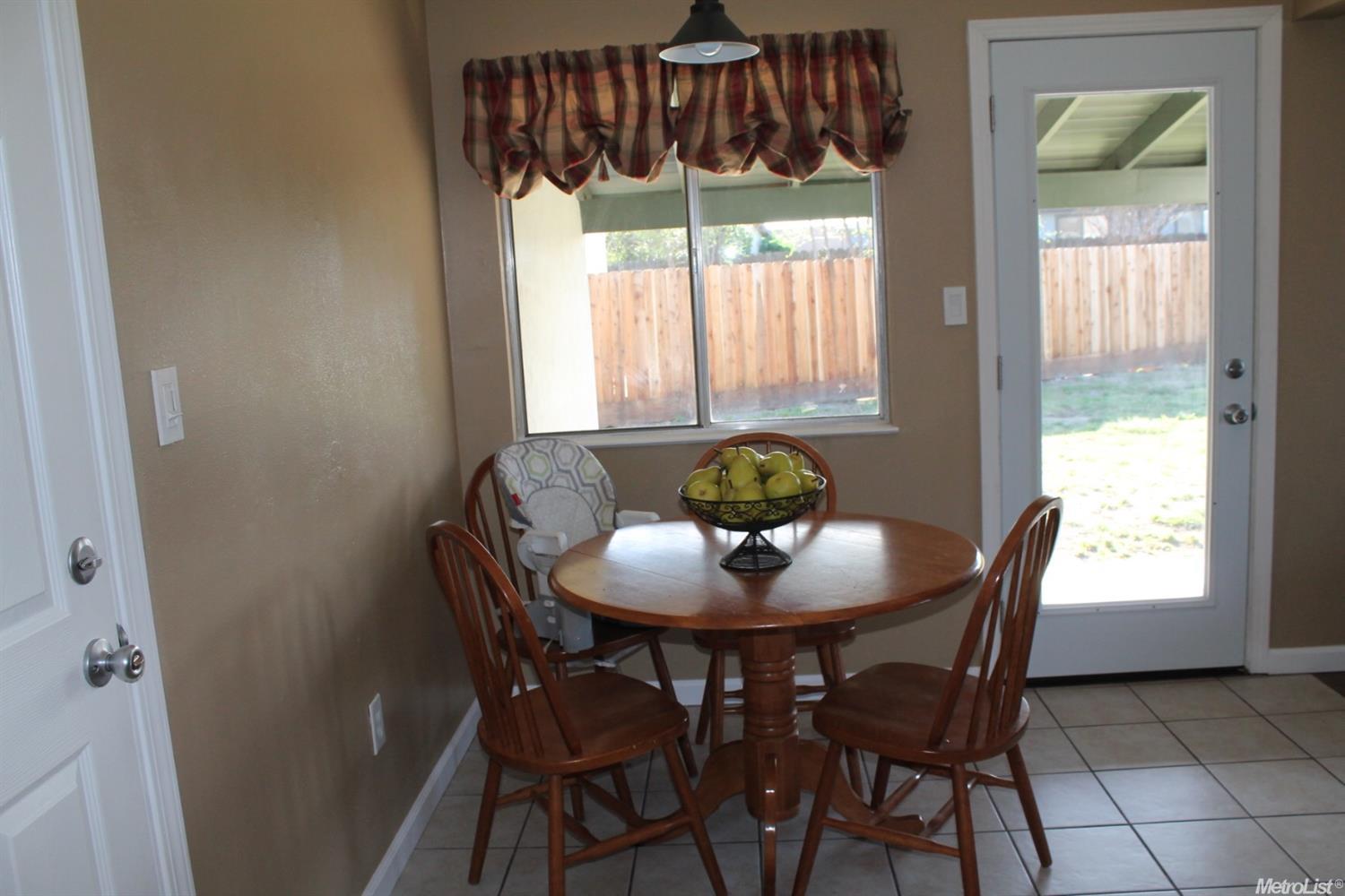5743 Navajo Ct, Manteca, CA 95336 photo 11