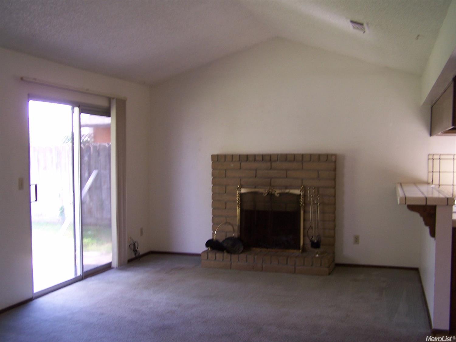 1625 Gomes Ln, Turlock, CA 95382 photo 3