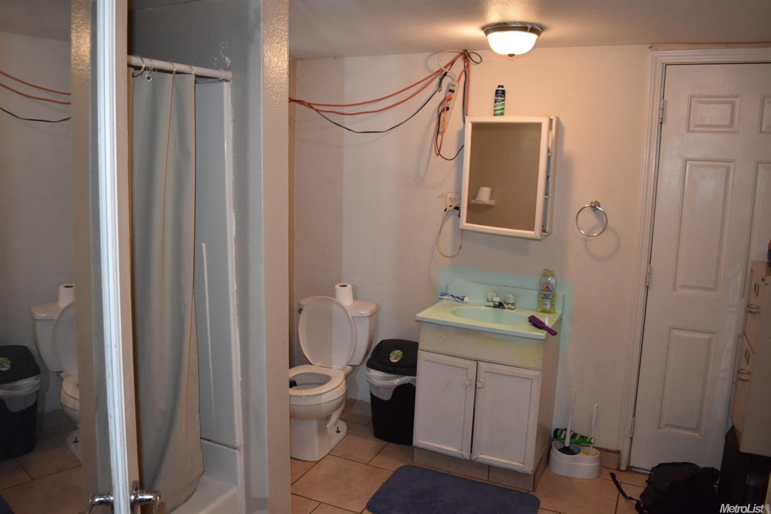 728 Lassen Ave, Modesto, CA 95358 photo 8