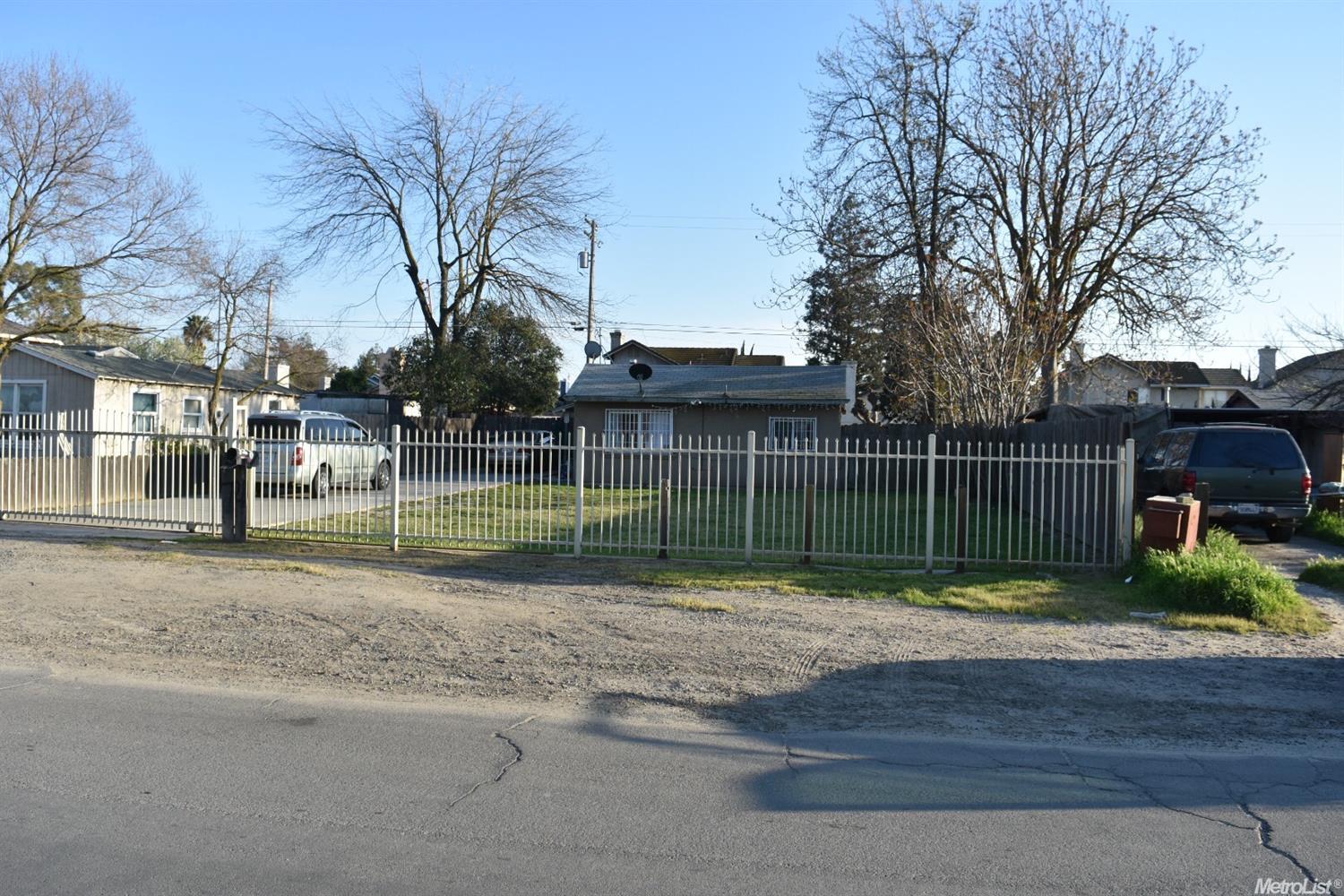 728 Lassen Ave, Modesto, CA 95358 photo 2