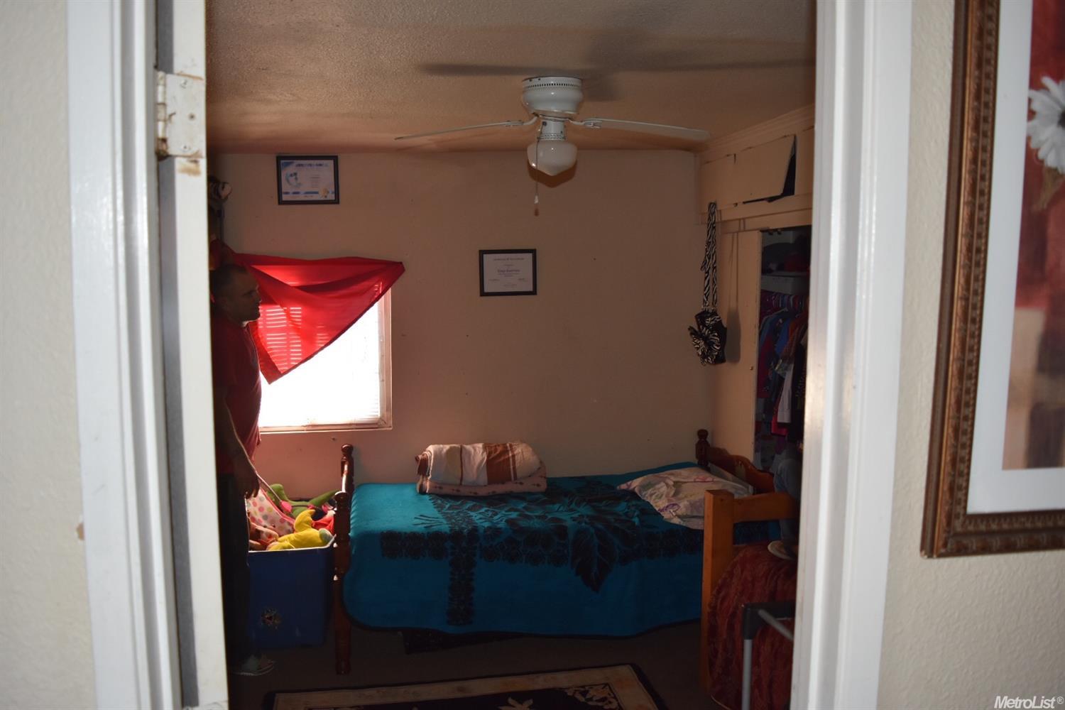 728 Lassen Ave, Modesto, CA 95358 photo 6