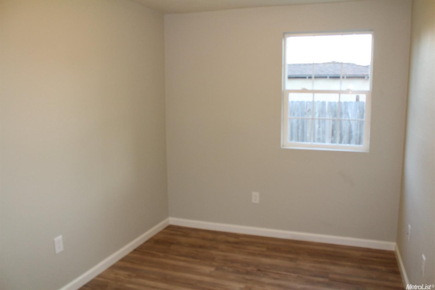 144 Starr Ave, Turlock, CA 95380 photo 6