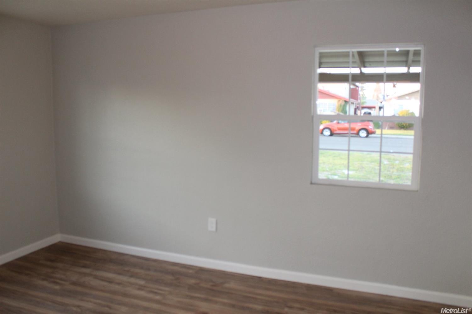 144 Starr Ave, Turlock, CA 95380 photo 12