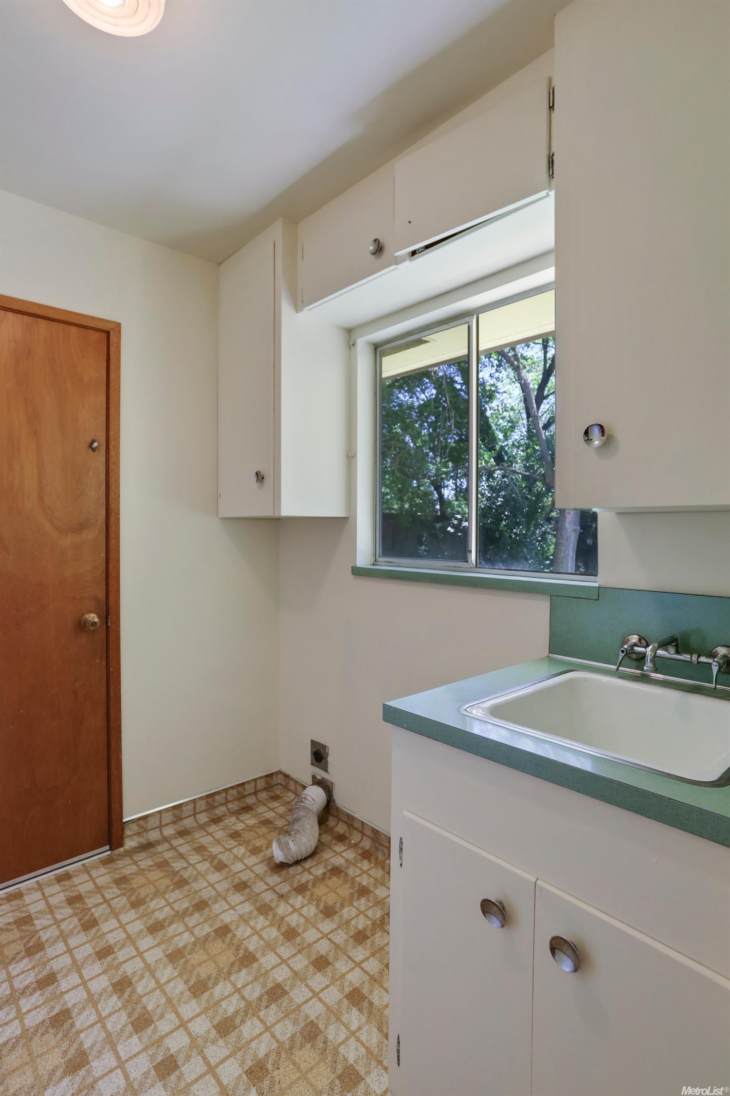 1640 Lake St, Lodi, CA 95242 photo 10