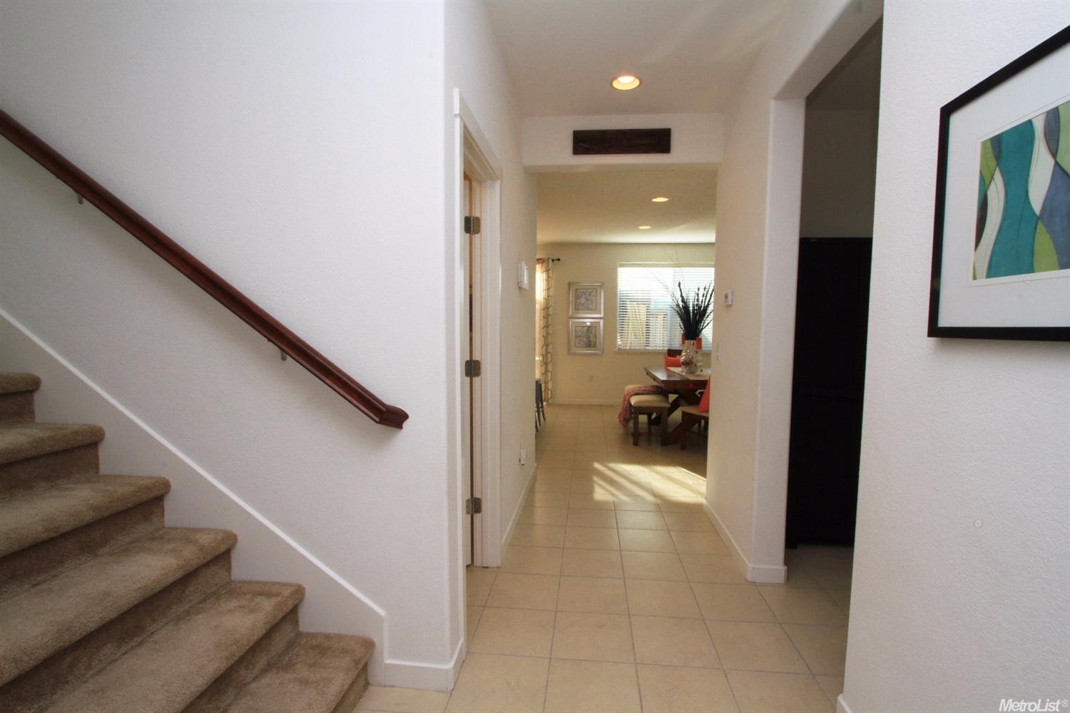 18253 Exeter Ct, Lathrop, CA 95330 photo 6