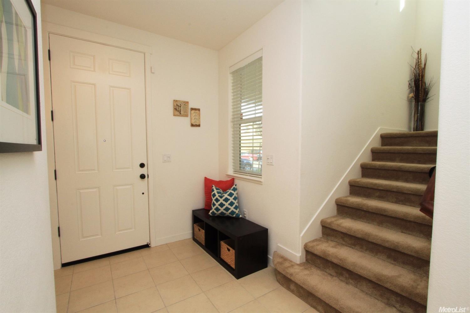 18253 Exeter Ct, Lathrop, CA 95330 photo 5